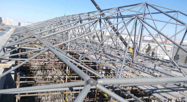 枝江细数网架装配中抉择应用钢结构对室第的优势